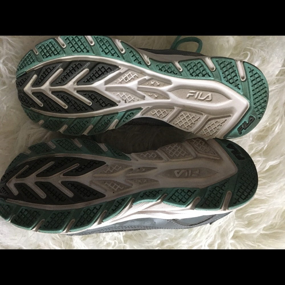 Fila Running Shoes With Memory Foam Sz 8 1/2 #75 - image 3